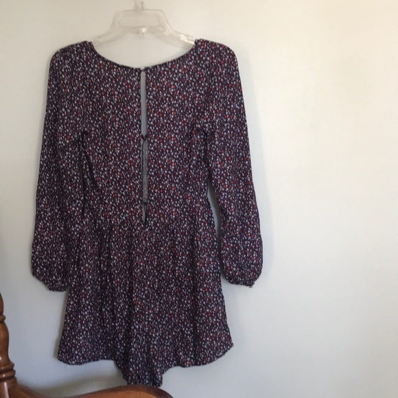 American Eagle long sleeve floral romper - Picture 2 of 5